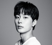 큐브 떠난 유선호, 흰엔터 전속계약