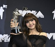 Blackpink's Lisa wins second Best K-pop award at MTV VMAs