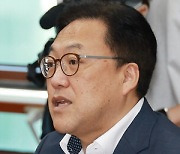 "대출 추가규제도 검토…총량제는 신중"