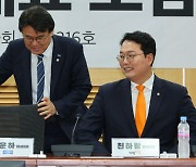 천하람 “전공의는 안 오고, 오지 말라는 김건희만 돌아와”