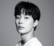 유선호, 원지안과 한솥밥