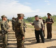 북한 김정은, 인민군 특수작전무력훈련기지 현지 시찰