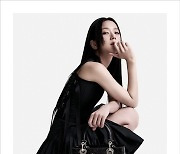 디올, 지수와 함께한 새로운 'Lady Dior 캠페인' 공개