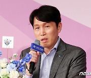 우리은행, 일본팀과 연습경기 완패…위성우 감독 "이것이 우리의 현실"