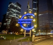 ECB, 3개월 만에 또 금리 인하…예금금리 3.75%→3.50%