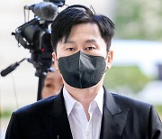 양현석 명품시계 반입 미신고 기소…YG, 檢향해 "깊은 유감" 왜