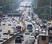 Highway trash spikes during Chuseok