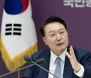 윤 "카르텔들 손잡고 저항해도 개혁 멈추지 않을 것"(종합2보)