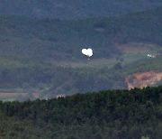 합참 “북한, 쓰레기 풍선 또 부양”…사흘 만에 살포 재개