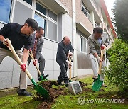 신경호 강원교육감, 20년 전 제자들과 타임캡슐 개봉