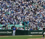 한국 프로야구, 사상 최초 1000만 관중 시대 열었다