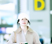 [현장포토] "완벽, 그 자체"...송혜교, 화보같은 출국