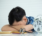 Students suffer sleep deprivation, fatigue, suicidal thoughts