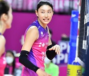 시즌 준비 마친 김연경…흥국생명, JT마블러스에 승리