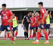 김천, 최하위 인천 2-0 제압…'5경기 만에 승리+3위 도약'