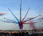 APTOPIX France Celebrating Olympics