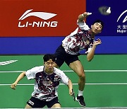 (SP)CHINA-HONG KONG-BADMINTON-HONG KONG OPEN-MEN'S DOUBLES (CN)