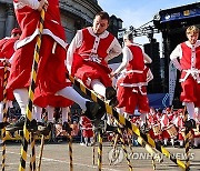 BELGIUM NAMUR STILT JOUSTING