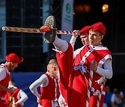 BELGIUM NAMUR STILT JOUSTING