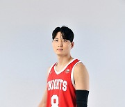 “플레이에 여유가 있더라” SK 안영준, NBA리거 와타나베와 매치업에서 느낀 점은?