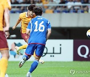 추가골 넣는 광주FC 오후성