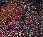 APTOPIX India Hindu Festival