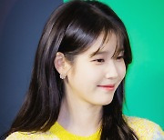 아이유, 오늘(18일) 데뷔 기념일 맞아 2억 2천500만 원 기부