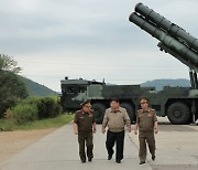 北, 단거리탄도미사일 도발…고농축 우라늄 제조 시설 공개 닷새만