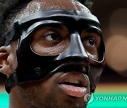 [NBA] '의문의 방출된 3&D 유망주' 보스턴, 골든스테이트와 입단 테스트 가졌다