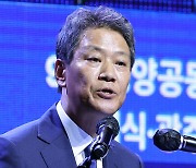 임종석 "통일하지 말고 '두 개의 국가' 수용하자"