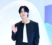 샤이니 태민, '매력적인 손인사' [사진]