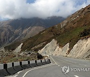 KYRGYZSTAN CONSTRUCTION NEW ROAD