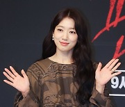 박신혜, 악마도 휘어잡을 미모