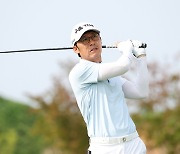 ‘우승 2회+톱5 8회’ 박성필, KPGA 시니어투어 최초 상금 1억 돌파