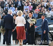 윤 대통령 부부 체코 공식 환영식