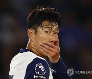 '손흥민 극찬' EPL 레전드도 등 돌렸다…"부진한 SON, 더 많은 책임 져야"