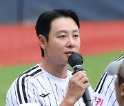 [포토] 김동욱 '잘생긴 승리요정'