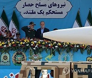 IRAN GOVERNMENT DEFENSE PARADE