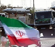 IRAN GOVERNMENT DEFENSE PARADE