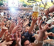 GERMANY TRADITIONS OKTOBERFEST