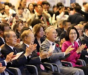 한일축제한마당 서울행사 개막식 참석한 유인촌 장관