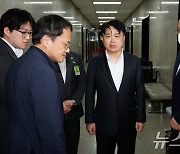 민주당과 간담회 마친 임현택 회장