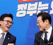 野 김민석 "검찰 조작 성공 기원 역겹다...이낙연 잔당, 정계 은퇴해야"