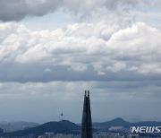 22일 경기남부 흐리다 저녁부터 맑아져…강한 바람