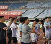 "2연패를 안겨 죄송하게 생각"...고정운 감독 "끝까지 포기하지 않겠다" 변함없는 응원 촉구