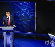 해리스 "10월23일 CNN 주최 TV토론 수락…트럼프도 동의해야"