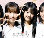 '긴장 NO' QWER 쵸단 마젠타 히나 시연, 여유로운 포즈+표정…"프로 아이돌 다 됐네" [MD동영상]