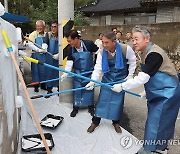 농협, 전북서 사랑의 집 고치기 봉사 실시