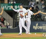 8-4 승리 거두는 두산