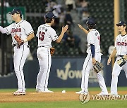 8-4 승리 거두는 두산